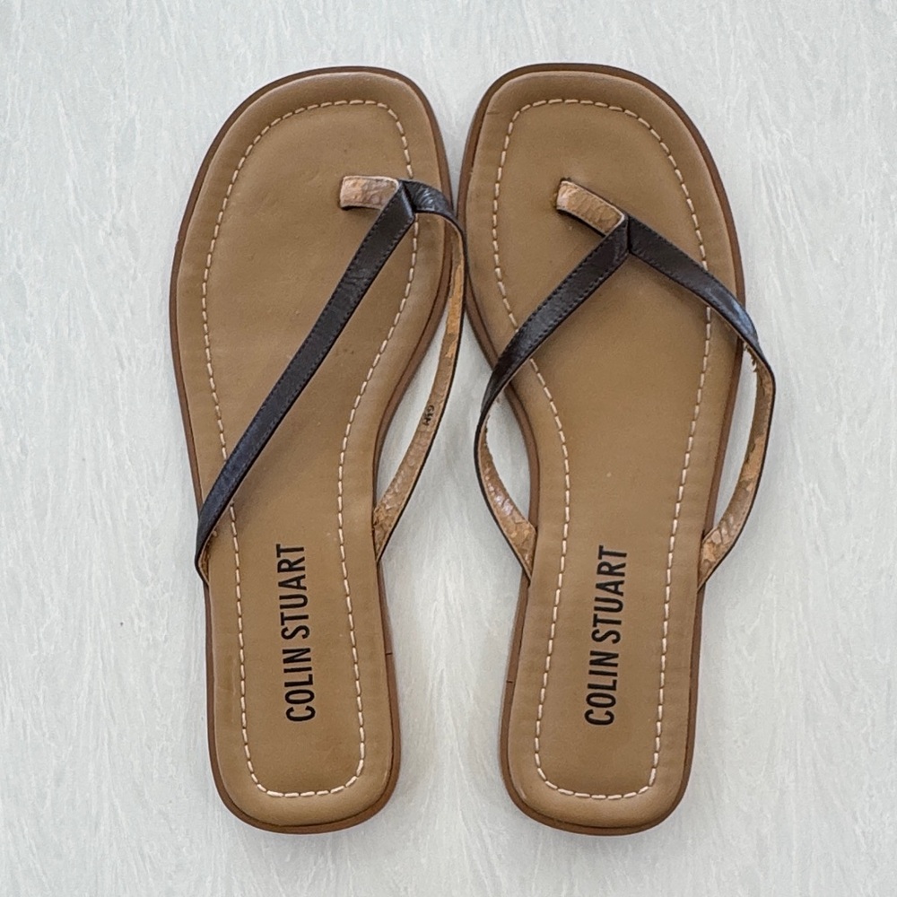Colin Stuart Women's Tan and Dark Brown Strappy Thong Sandals